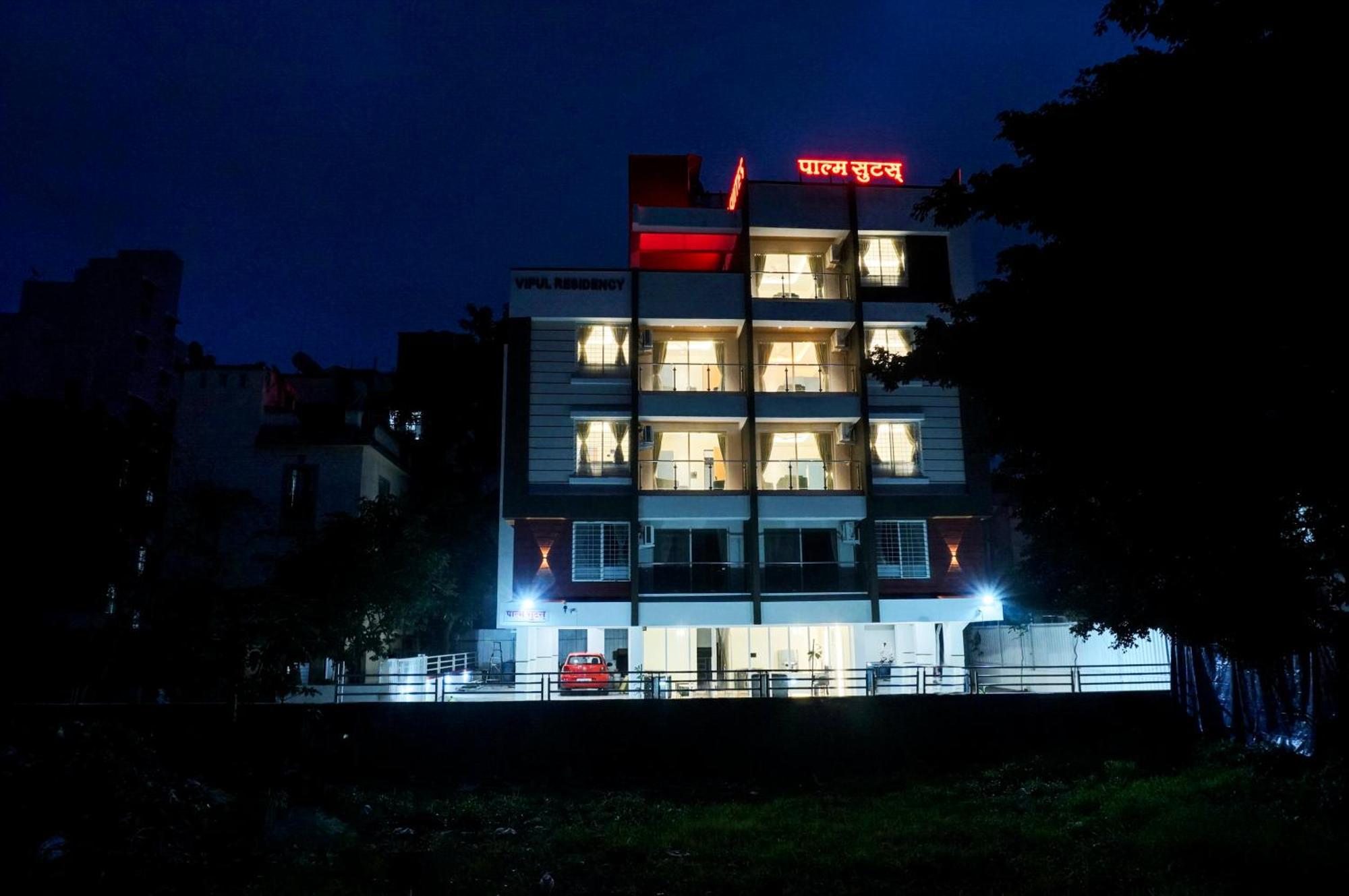 Palm Suites Baner- Indian Nationals Only Pune Exterior foto